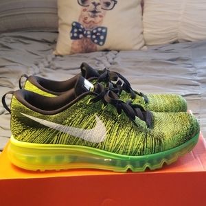 Men's Nike FlyKnit Max